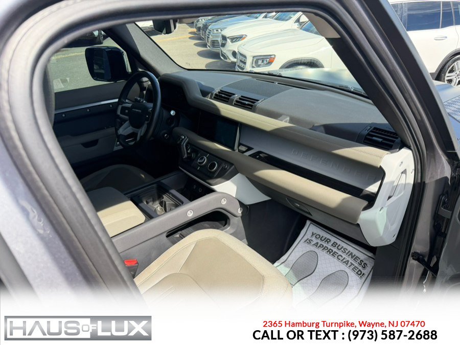 Used 2020 Land Rover Defender 110 SE AWD/4WD image 3