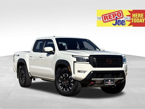 Used 2024 Nissan Frontier PRO-4X w/ Technology Package image 1