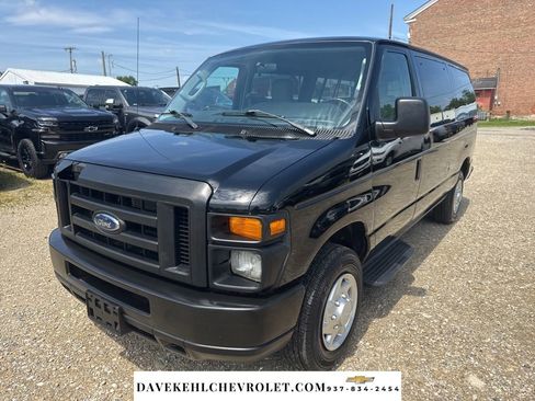 Used 2011 Ford E-150 and Econoline 150 Wagon RWD image 1