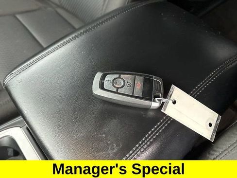 Used 2022 Ford Explorer XLT image 51