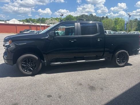 Used 2024 Chevrolet Silverado 1500 LT Trail Boss AWD/4WD image 4