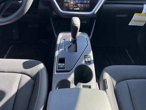 Used 2025 Subaru Crosstrek 2.0i Premium image 15