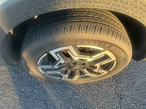 Used 2026 Hyundai Santa Cruz Limited image 11