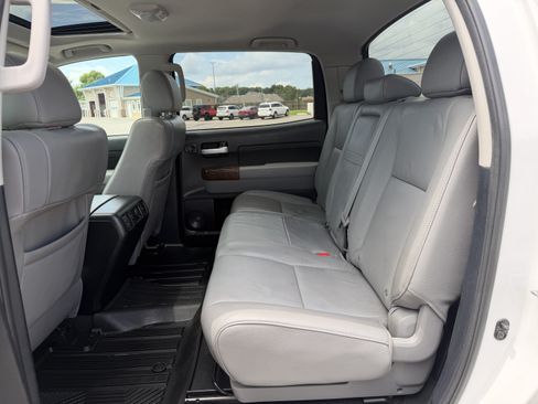 Used 2012 Toyota Tundra Limited w/ Memory Pkg AWD/4WD image 15