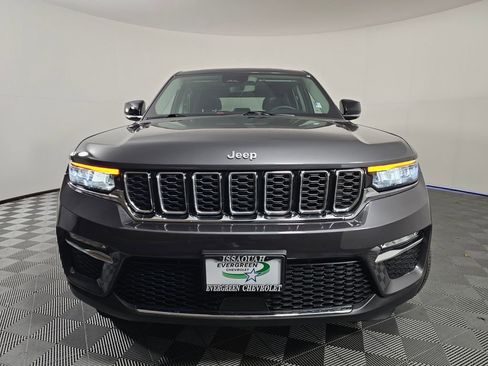 Used 2022 Jeep Grand Cherokee Limited image 2