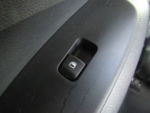 Used 2021 Kia Seltos SX image 30