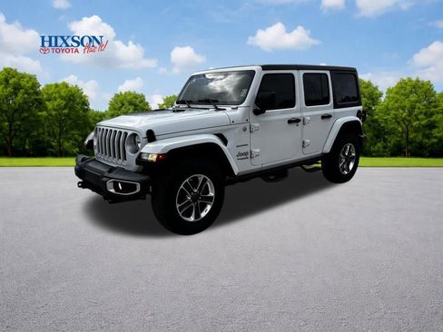Used 2019 Jeep Wrangler Unlimited Sahara image 3