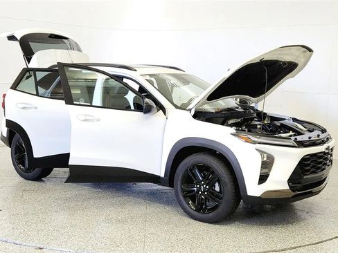 New 2026 Chevrolet Trax ACTIV w/ Sunroof Package image 9