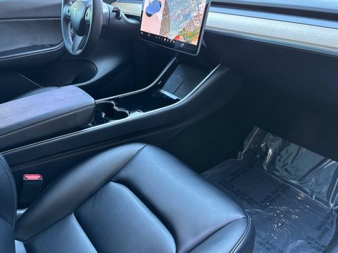 Used 2020 Tesla Model Y Long Range image 15
