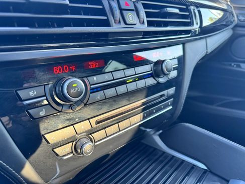 Used 2016 BMW X6 M AWD/4WD image 32