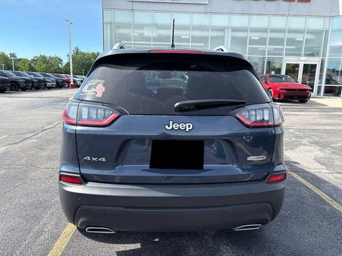 Certified 2021 Jeep Cherokee Latitude Lux w/ Sun & Sound Group AWD/4WD image 5