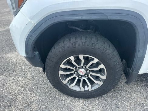 Used 2019 GMC Sierra 1500 2WD Double Cab w/ Convenience Package image 10