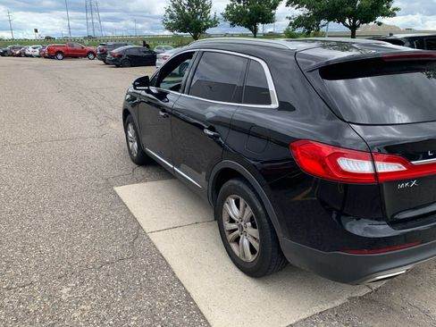Used 2017 Lincoln MKX Premiere AWD/4WD image 6