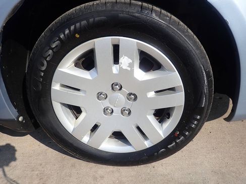 Used 2013 Dodge Avenger SE FWD image 30