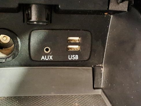Used 2018 Subaru Outback 2.5i Limited AWD/4WD image 24