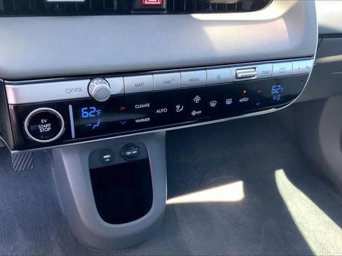 Used 2024 Hyundai Ioniq 5 SEL RWD image 29