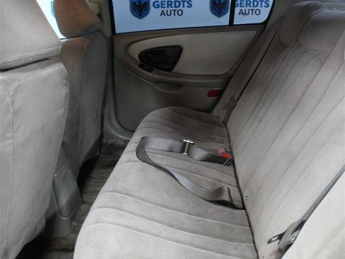 Used 2004 Chevrolet Malibu Classic FWD image 13