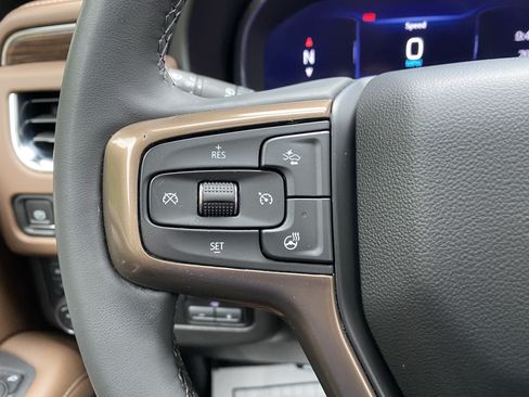 Used 2024 Chevrolet Tahoe High Country AWD/4WD image 20
