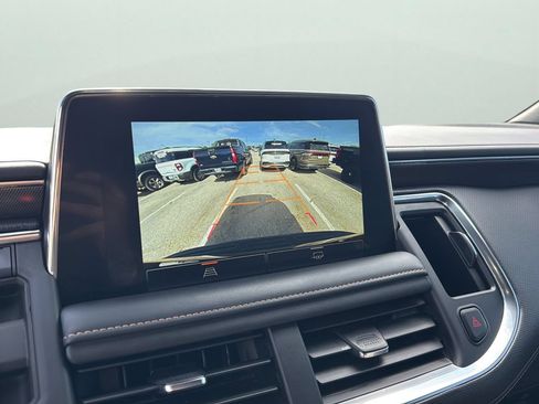 Used 2022 GMC Yukon AT4 AWD/4WD image 16