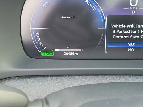 Used 2024 Toyota Crown Limited image 25