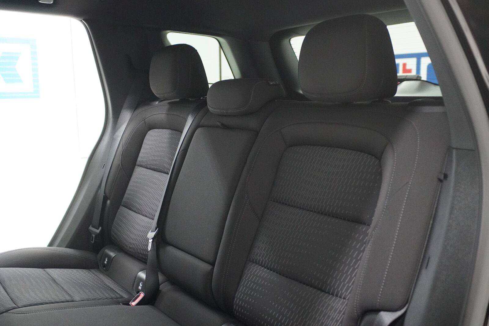 Used 2026 Chevrolet Equinox LT FWD image 24