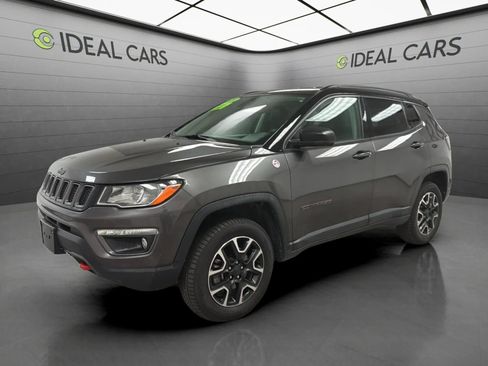 Used 2019 Jeep Compass Trailhawk AWD/4WD image 1