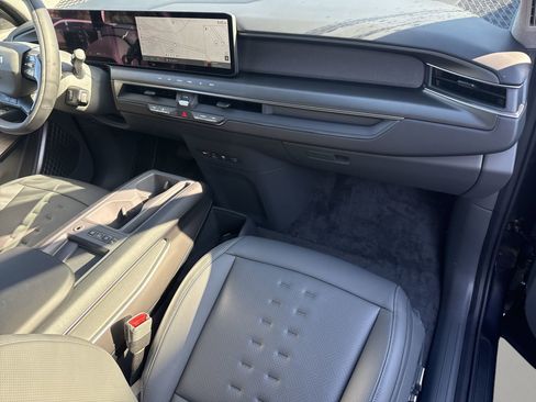 New 2026 Kia EV9 Wind image 11