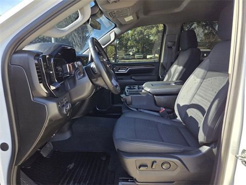 Used 2025 Chevrolet Silverado 2500 LT w/ Convenience Package image 12