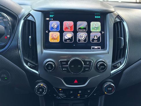 Used 2018 Chevrolet Cruze LT w/ Sun And Sound Package image 25