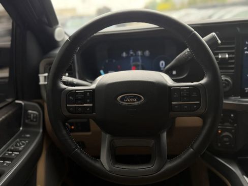 Used 2024 Ford F250 Lariat w/ Lariat Ultimate Package AWD/4WD image 2