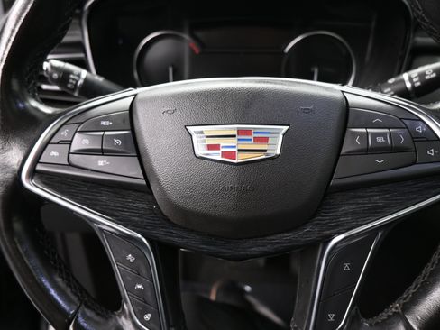 Used 2020 Cadillac XT5 Premium Luxury image 17