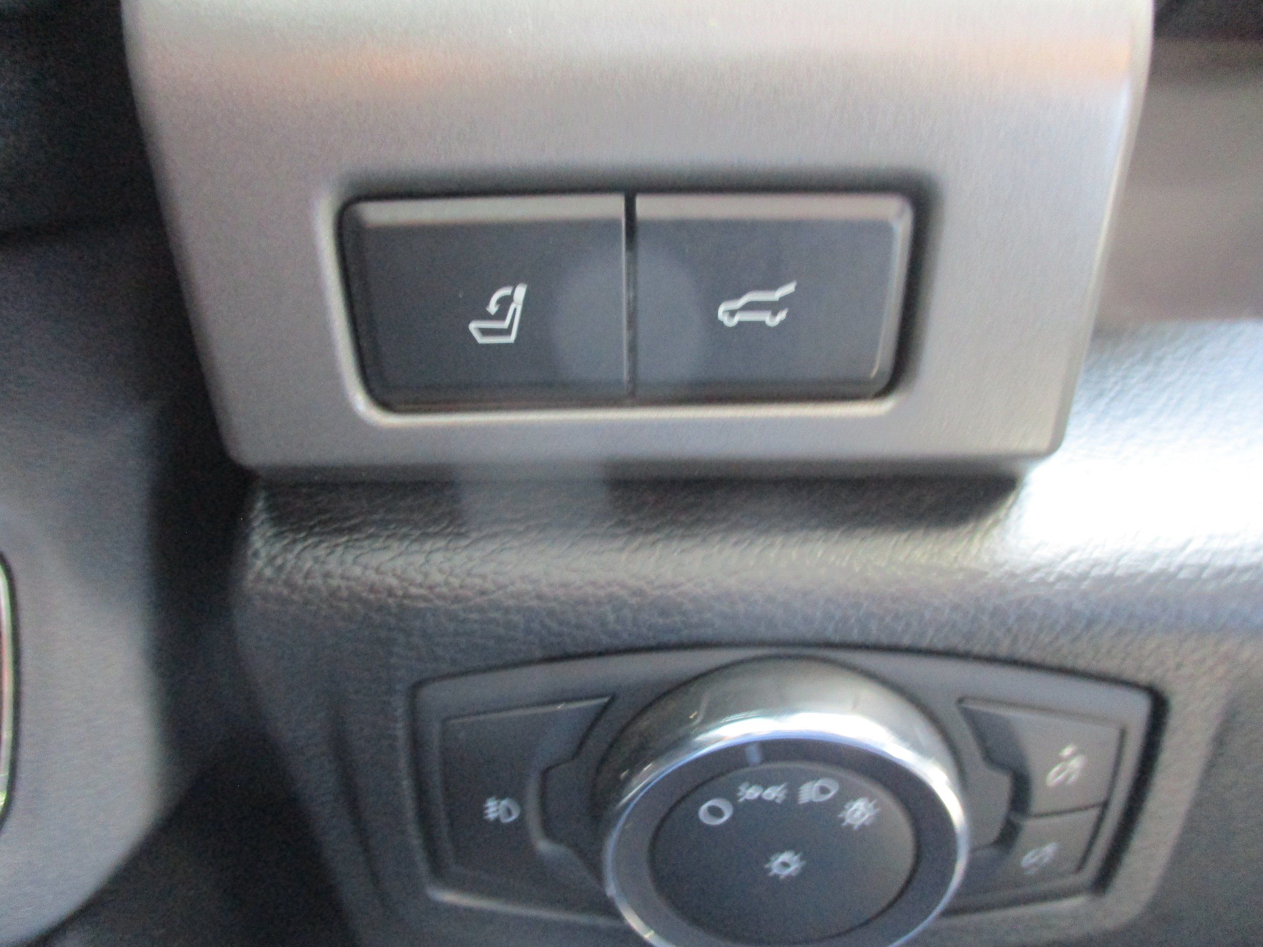 Used 2019 Ford Expedition XLT w/ Equipment Group 202A RWD image 19