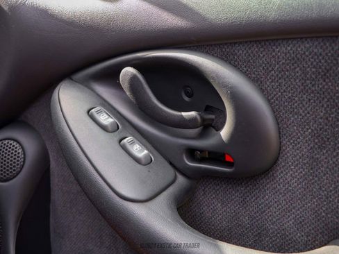 Used 1997 Pontiac Firebird Coupe w/ Opt Pkg image 53