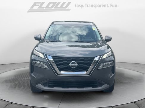 Certified 2022 Nissan Rogue SV FWD image 3