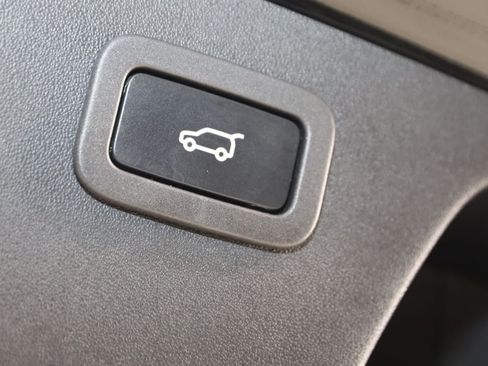 Used 2022 Jaguar E-PACE SE AWD/4WD image 52