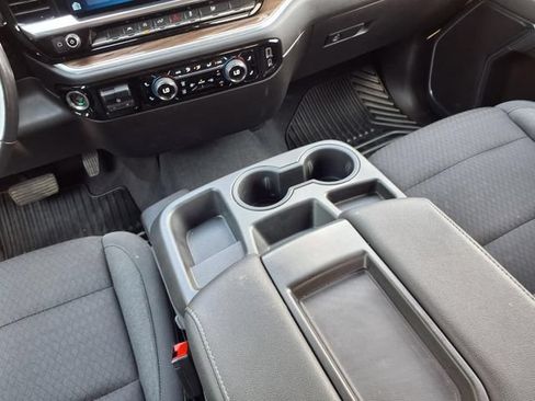 Used 2022 Chevrolet Silverado 1500 LT AWD/4WD image 10