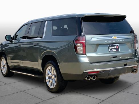 Used 2023 Chevrolet Suburban Premier image 12