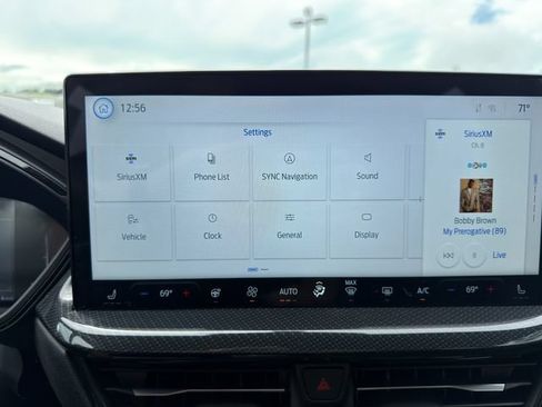 Used 2024 Ford Escape ST-Line w/ Tech Pack #1 FWD image 31