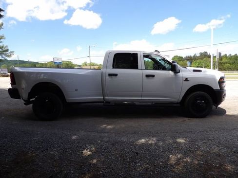 New 2026 RAM 3500 Tradesman AWD/4WD image 5