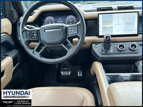 Used 2025 Land Rover Defender 110 X AWD/4WD image 24
