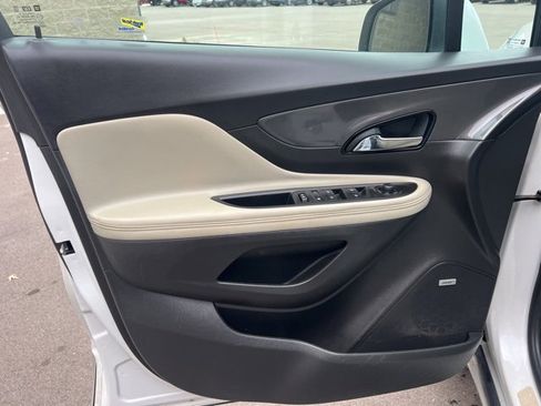 Used 2017 Buick Encore Premium w/ Experience Buick Package image 19