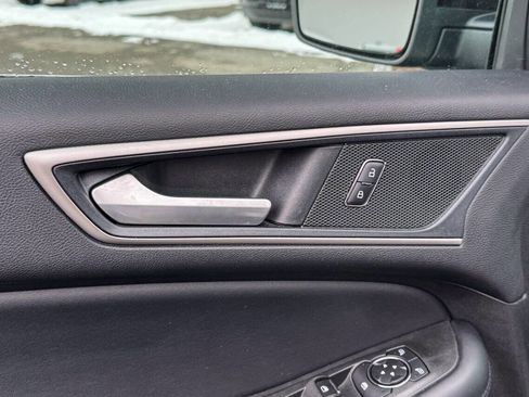 Used 2020 Ford Edge SEL w/ Convenience Package image 22