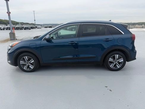 Used 2020 Kia Niro LXS image 6