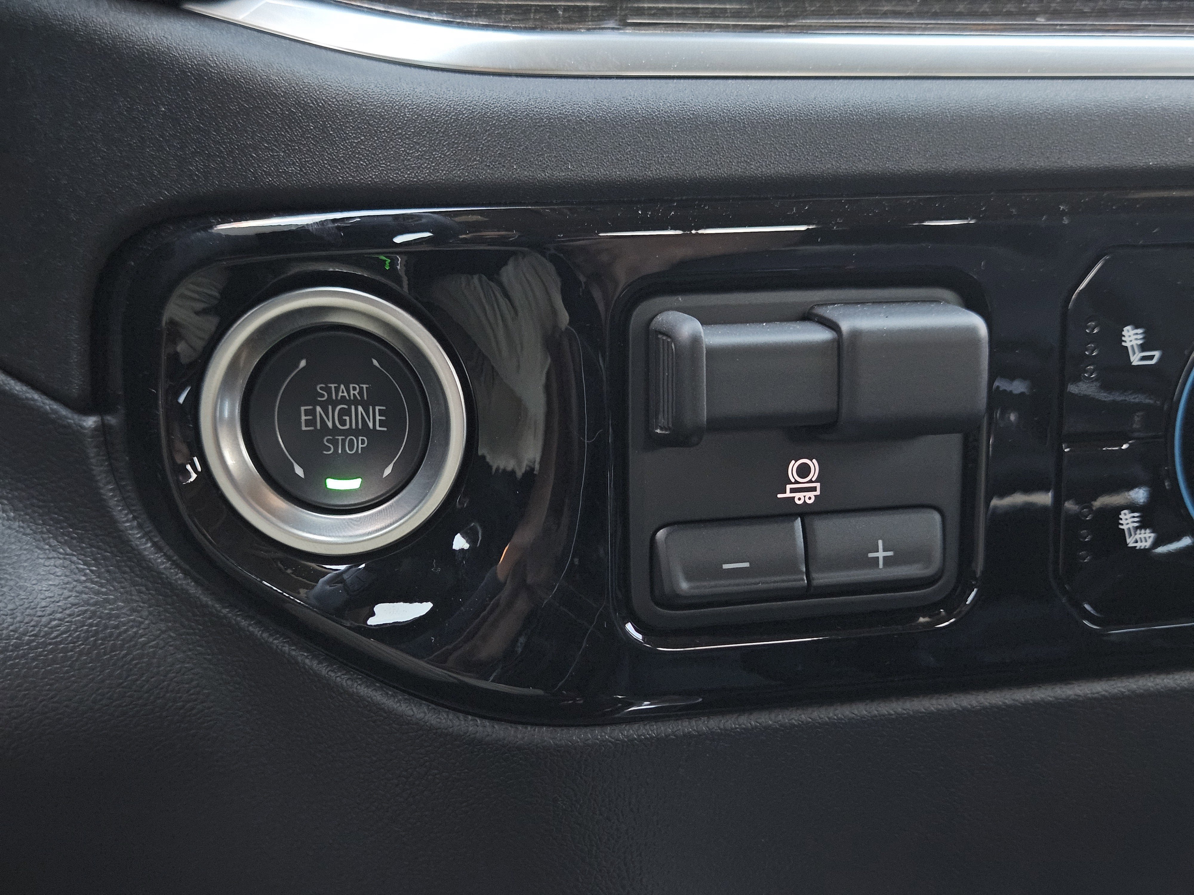 New 2025 Chevrolet Silverado 1500 RST w/ All Star Edition Plus RWD image 12