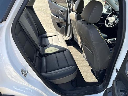 Used 2024 Chevrolet Trax ACTIV w/ Driver Confidence Package FWD image 54