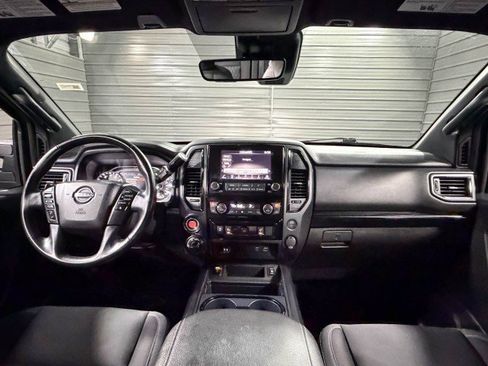 Used 2023 Nissan Titan SV w/ SV Convenience Package image 12