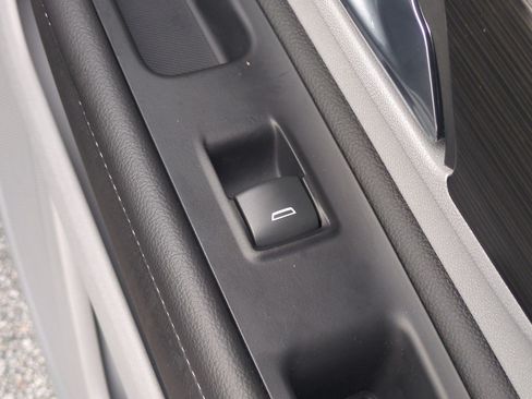 Used 2023 GMC Terrain SLE w/ Driver Convenience Package FWD image 37