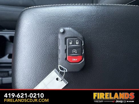 Used 2022 Jeep Wrangler Unlimited Sahara w/ Cold Weather Group image 25