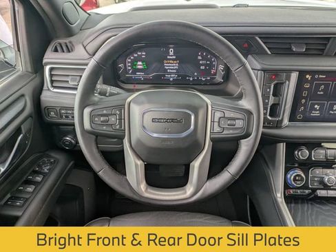 Used 2024 GMC Yukon XL Denali image 18