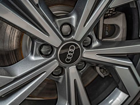 Used 2023 Audi Q4 e-tron Premium w/ Convenience Package image 11